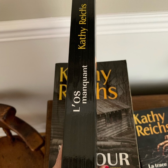 Livre l’Os Manquant Kathy Reichs - Picture 2 of 5